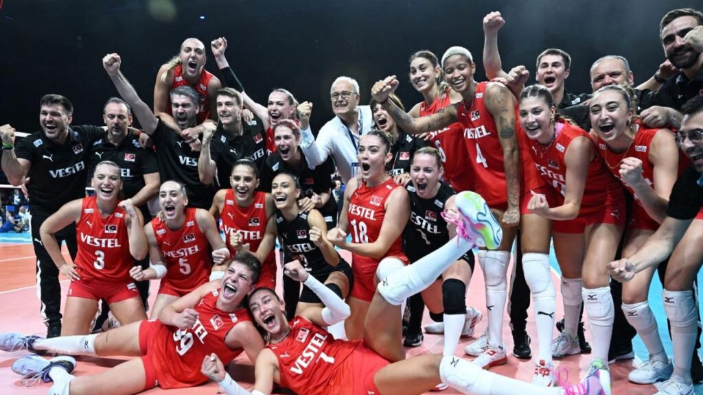 Yarın Voleybol Maçı Kaçta? Türkiye-Hollanda Voleybol Maçı Saati ve Tarihi (2024 Paris Olimpiyatları)