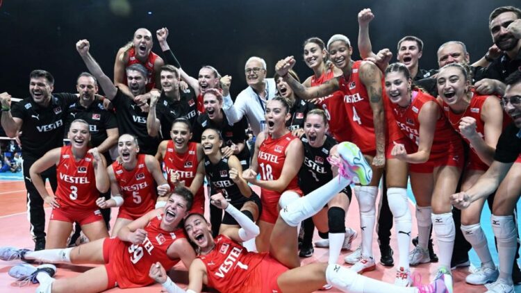 Yarın Voleybol Maçı Kaçta? Türkiye-Hollanda Voleybol Maçı Saati ve Tarihi (2024 Paris Olimpiyatları)