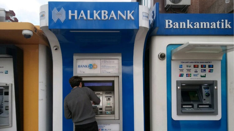 Halkbank Bu Sabah Duyurdu: Emekli Maaşı Olanlara 50 Bin TL Ödenecek!